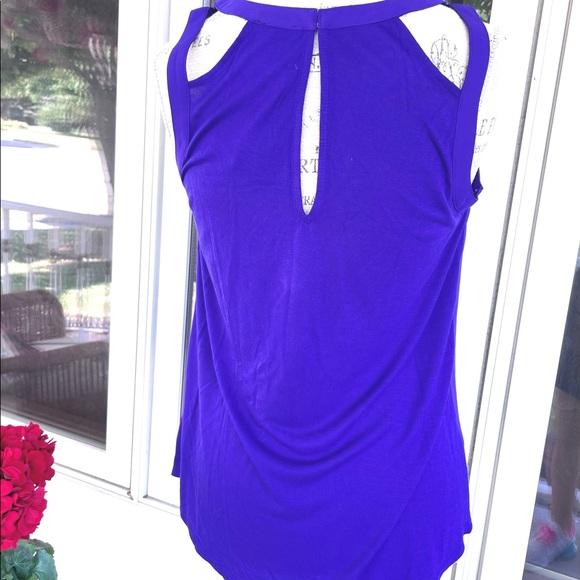 SOLD.New Women’s Express Sleeveless Top - Picture 3 of 4